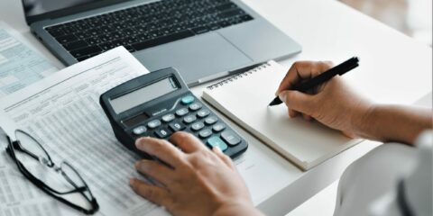 Recuerda que en ASESORÍA NÚÑEZ puedes realizar tu declaración de la renta con nosotros. Si necesitas asesorarte solicita cita previa y en una consulta personalizada podrás resolver todas tus dudas.